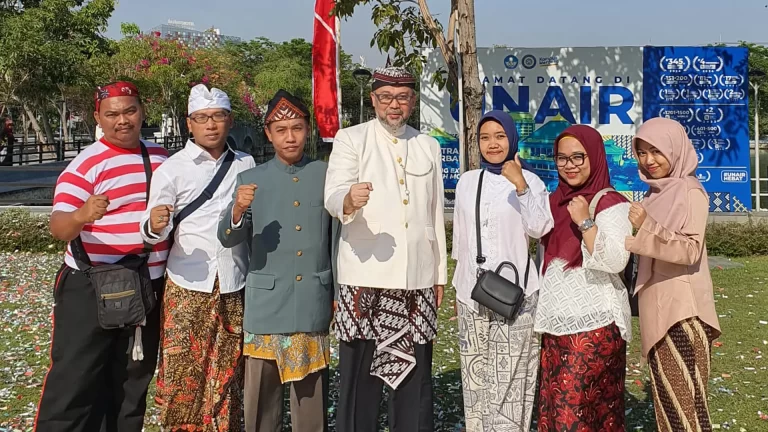 Peringatan Hut RI 78 dan Peluncuran Logo Dies Natalis UNAIR 69 - FPK (3)