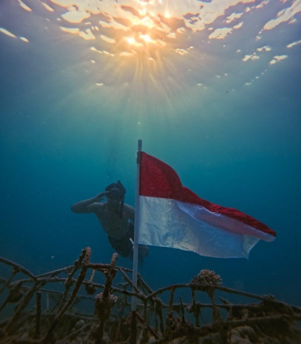 Pengalaman Muhammad Raifasya ikuti Pengibaran Bendera Merah Putih di Bawah Laut Kepulauan Seribu Peringati HUT RI ke-80