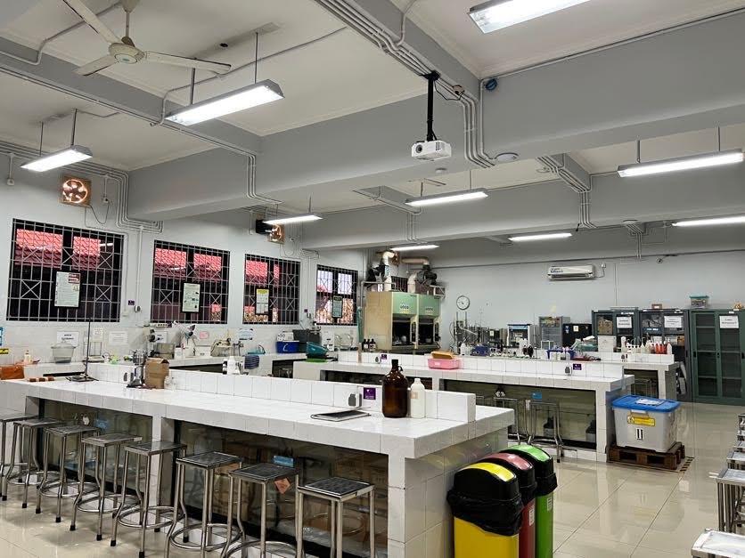 Laboratorium Kimia dan Analisis
