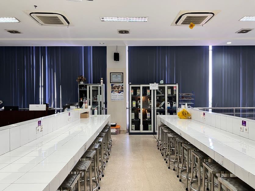 Laboratorium Mikrobiologi dan Penyakit Ikan